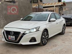 نيسان ألتيما